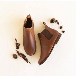 Espresso Viajero Chelsea Boot Adelina & Co